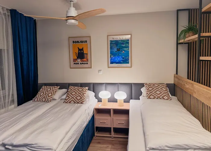 Breeze With Balcony شقة وارسو