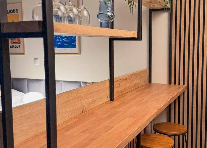 Breeze With Balcony * وارسو