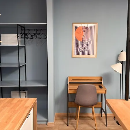 Breeze With Balcony Apartment Warsaw