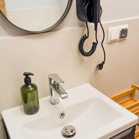 Breeze With Balcony Daire *