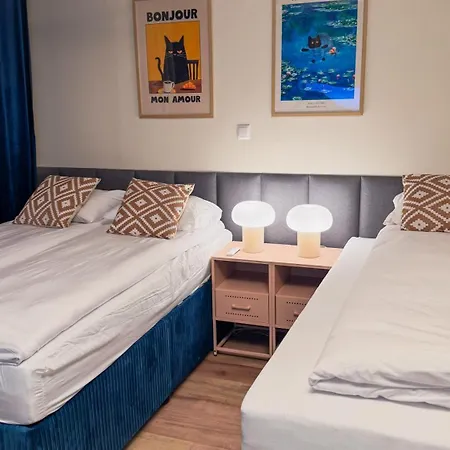 Breeze With Balcony Varşova